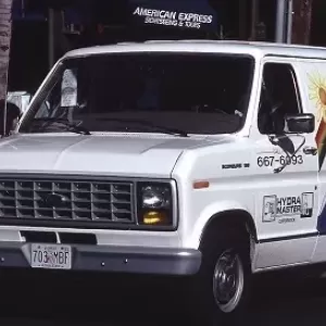 アメ車のバンの魅力は？人気のおすすめ車種について詳しく解説のサムネイル